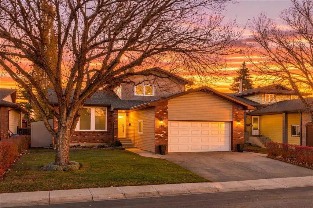144 Bernard Way NW