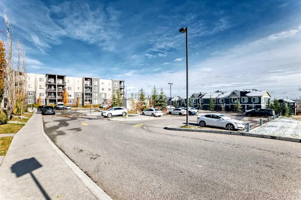 195 Kincora Glen Road NW #404