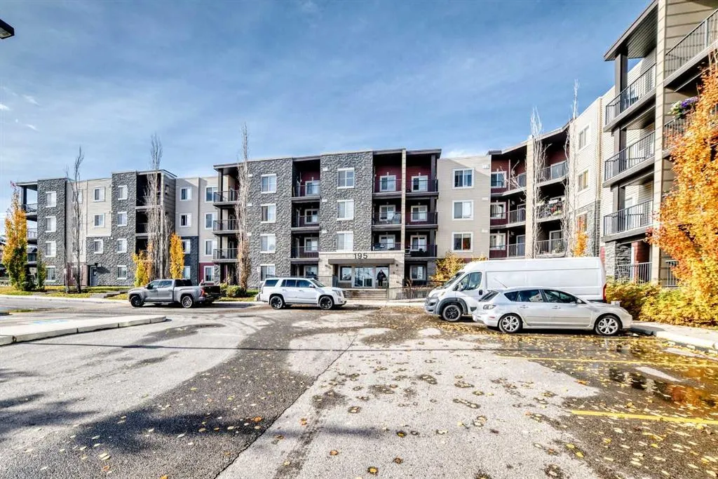 195 Kincora Glen Road NW #404