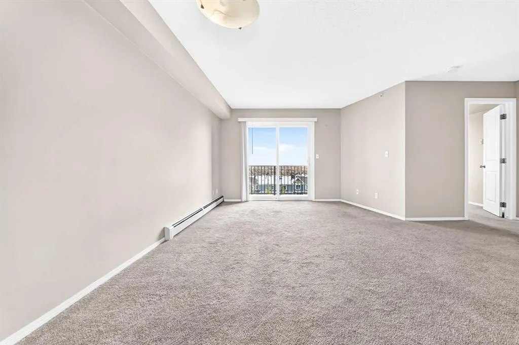 195 Kincora Glen Road NW #404