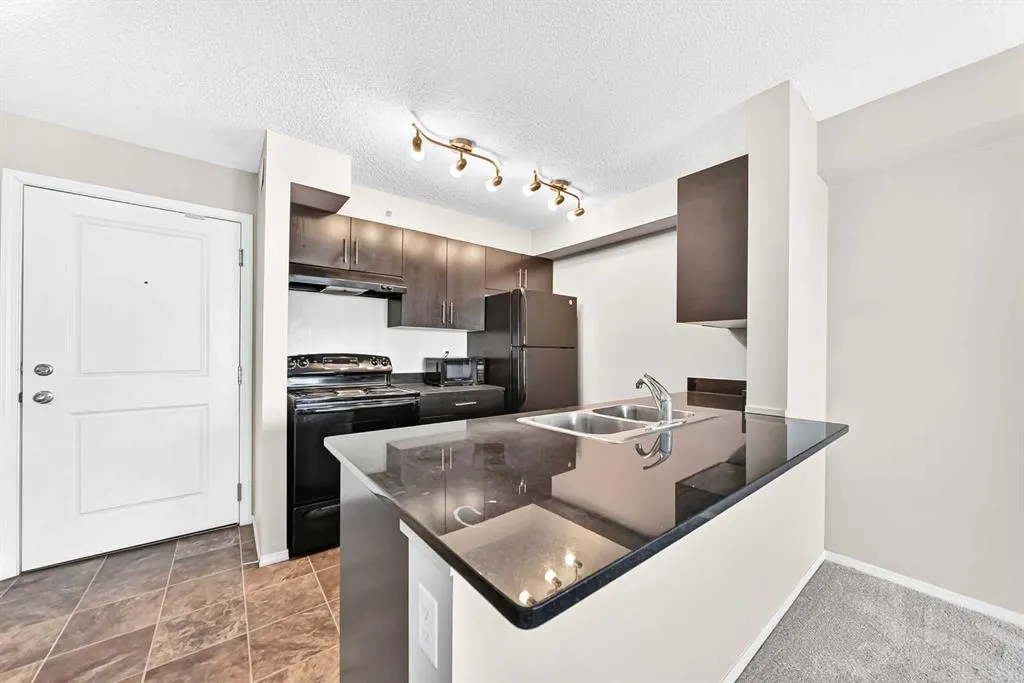 195 Kincora Glen Road NW #404