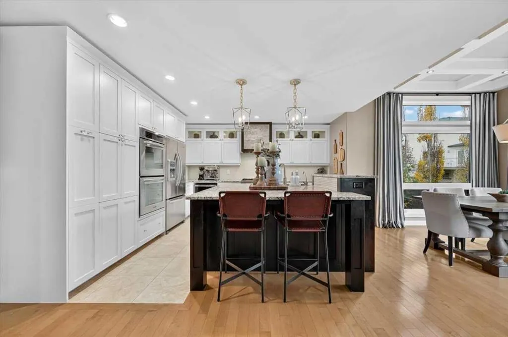20 Hidden Valley Gardens NW