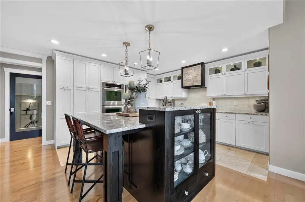 20 Hidden Valley Gardens NW