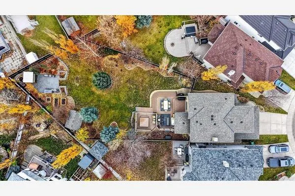 20 Hidden Valley Gardens NW