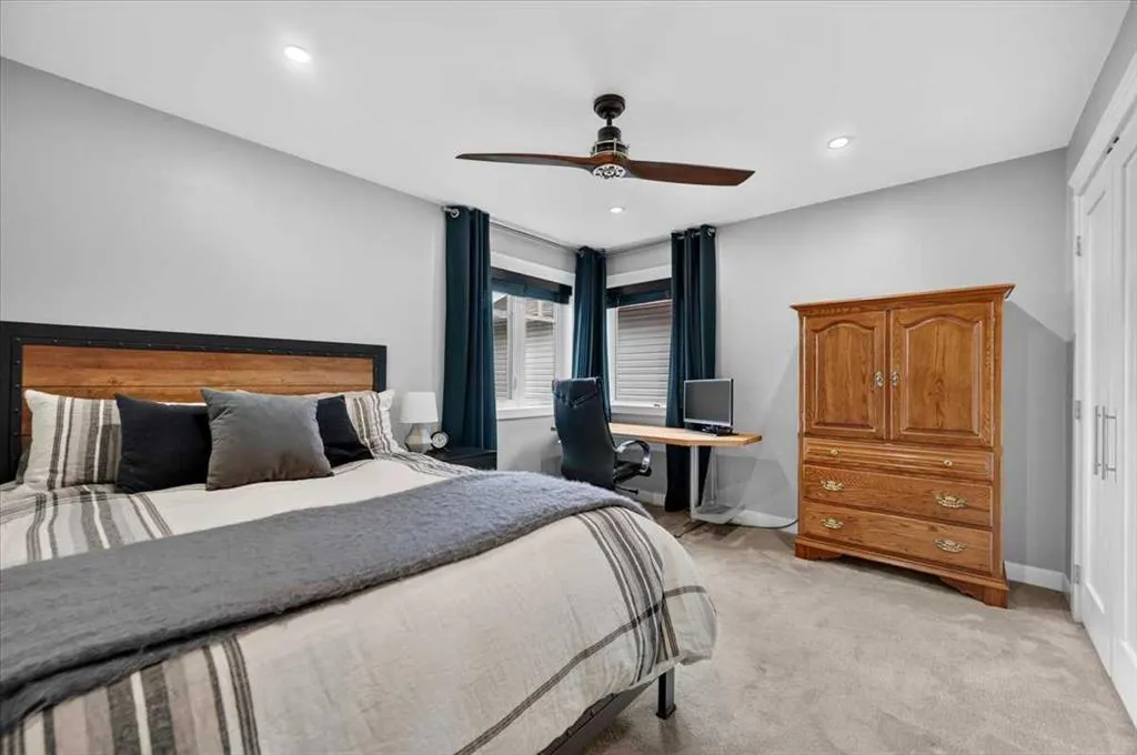 20 Hidden Valley Gardens NW