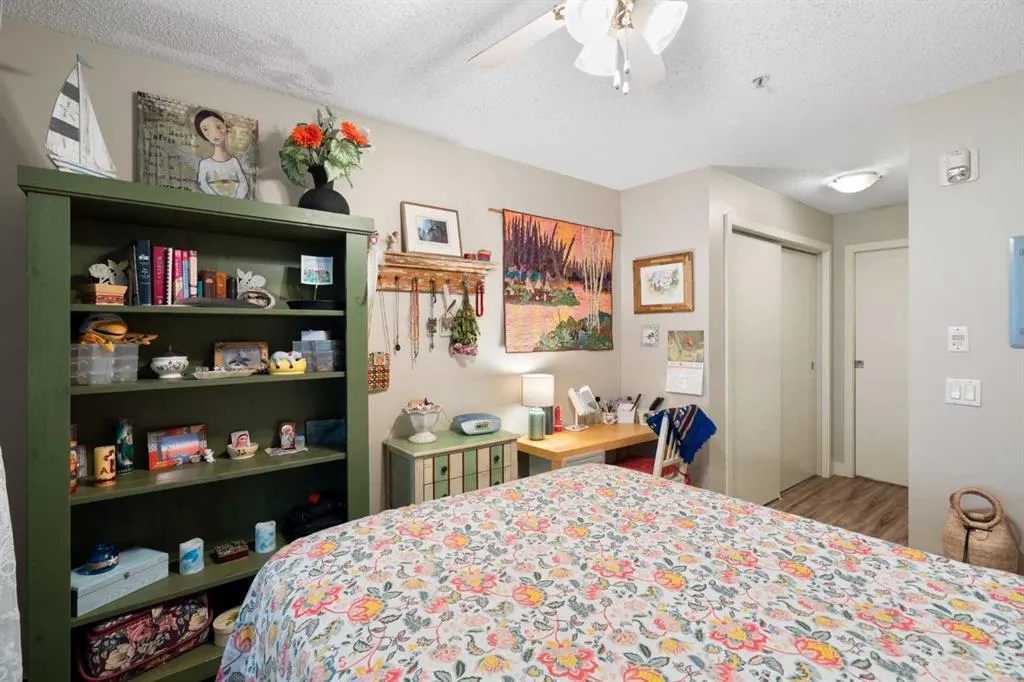 35 Richard Court SW #159