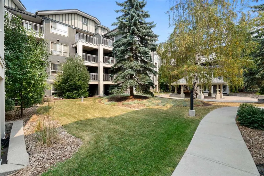35 Richard Court SW #159