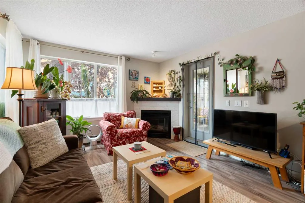 35 Richard Court SW #159