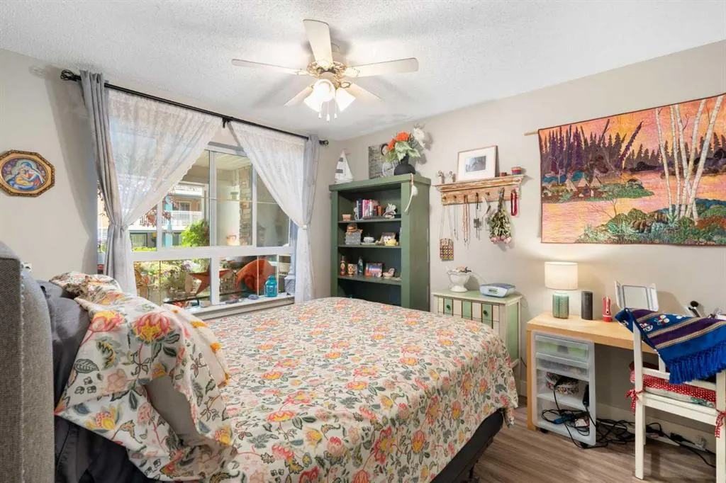 35 Richard Court SW #159