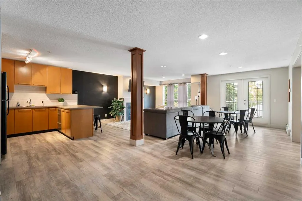 35 Richard Court SW #159