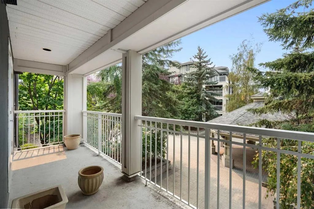 35 Richard Court SW #159