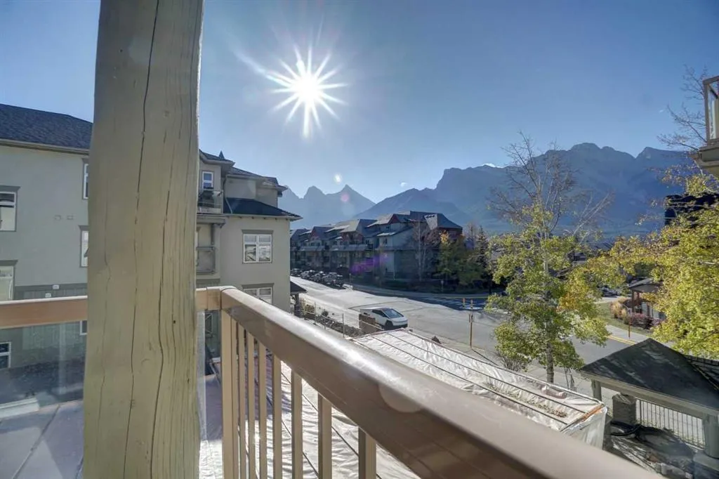 160 Kananaskis Way #307