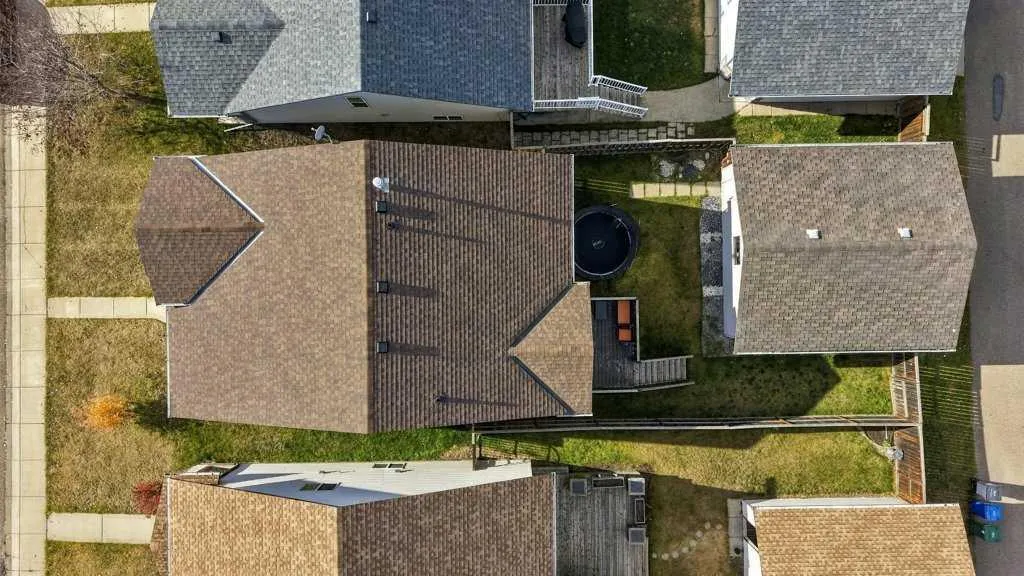 15 Inkster Close