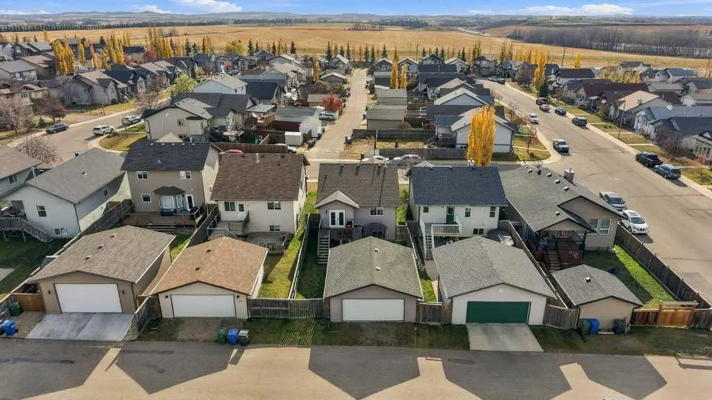 15 Inkster Close