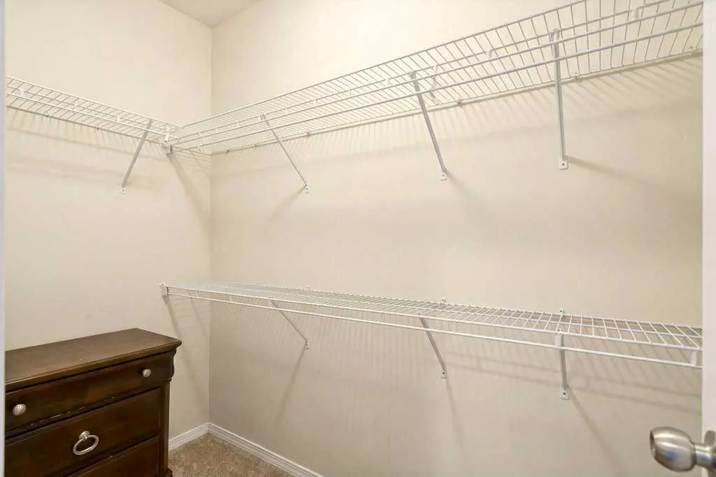 15 Inkster Close