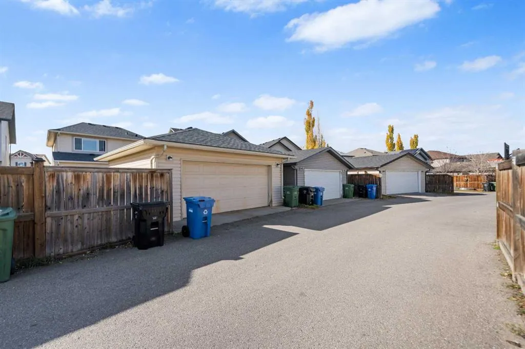 195 Elgin Rise SE