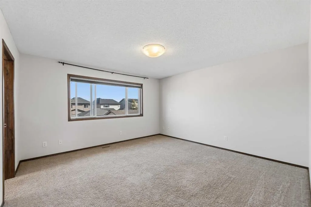 195 Elgin Rise SE
