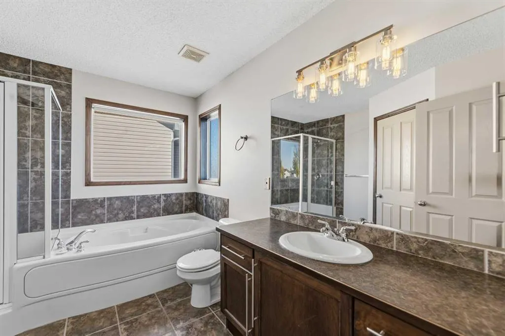195 Elgin Rise SE