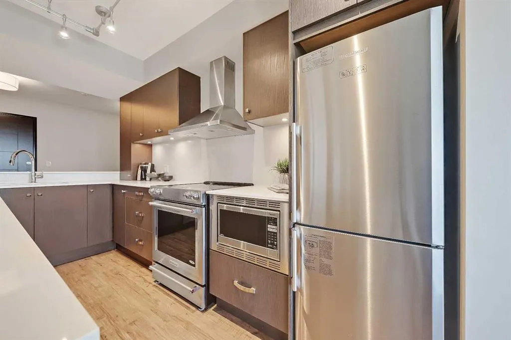 930 6 Avenue SW #2304