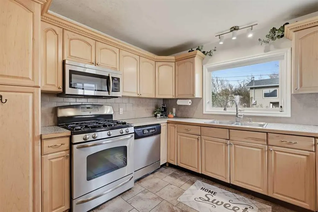 436 Macleod Trail SW