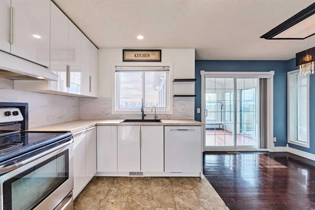 65 Somerglen Park SW