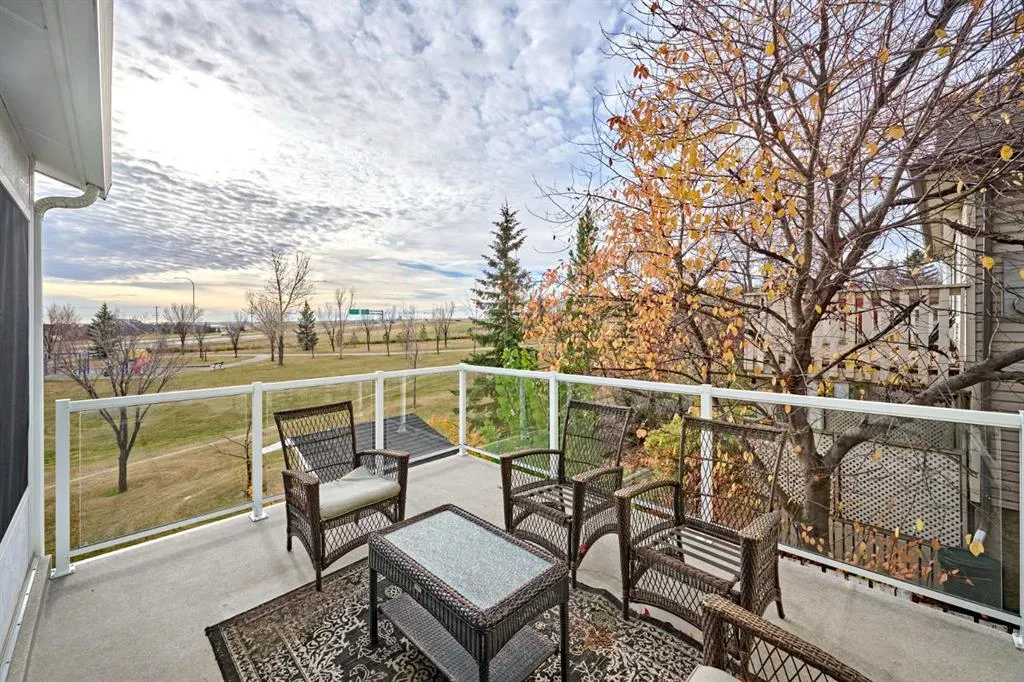 65 Somerglen Park SW
