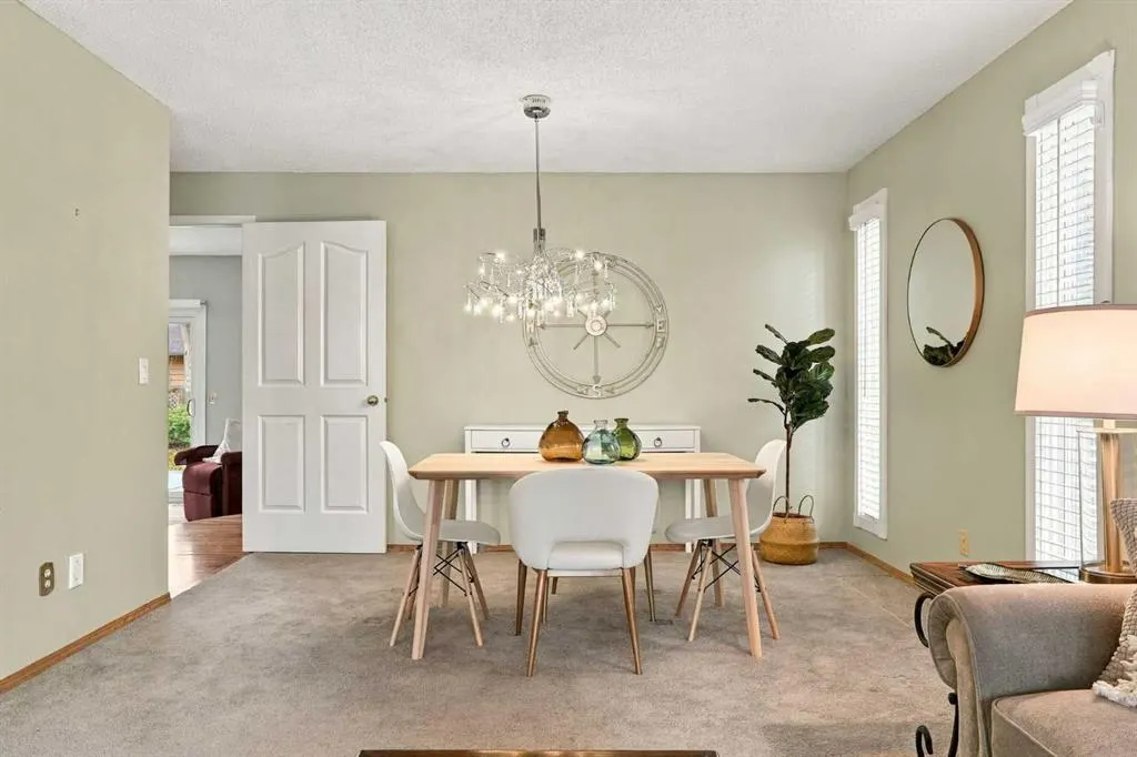 88 Deermeade Road SE