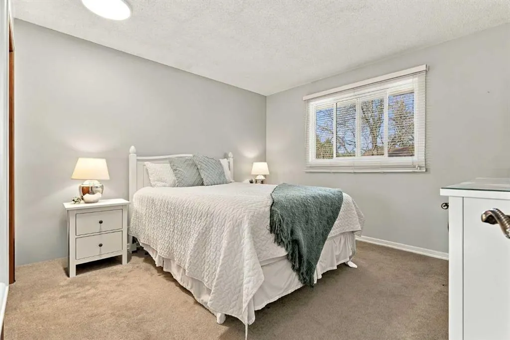 88 Deermeade Road SE