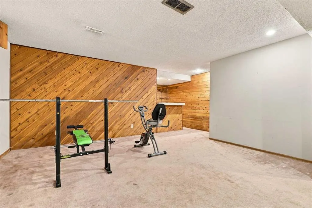 88 Deermeade Road SE