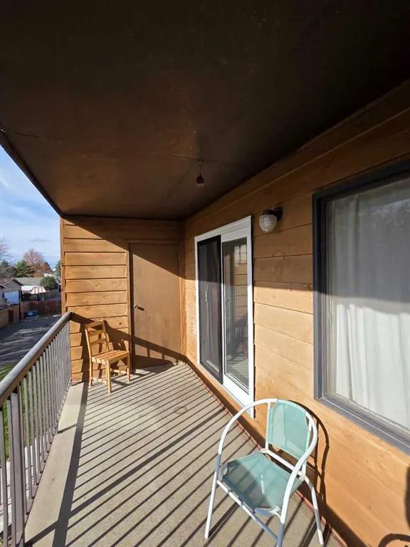 4210 20 Avenue S #204