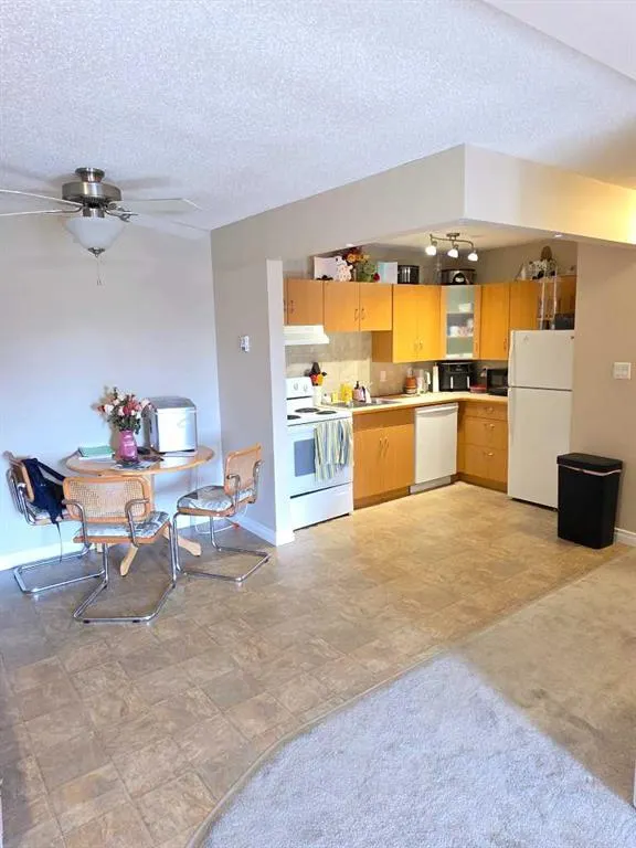 4210 20 Avenue S #204