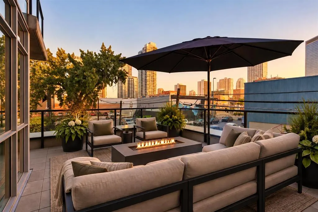 788 12 Avenue SW #203