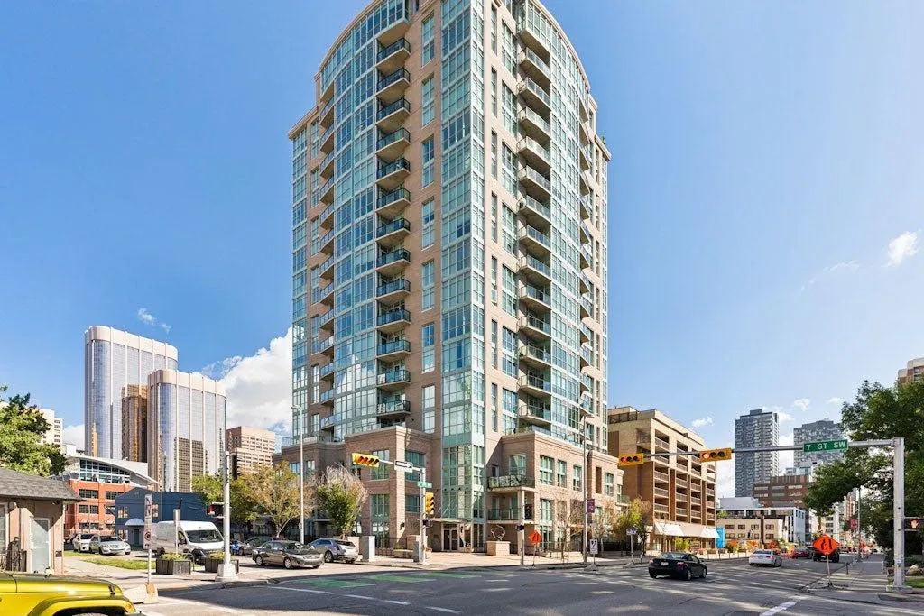 788 12 Avenue SW #203