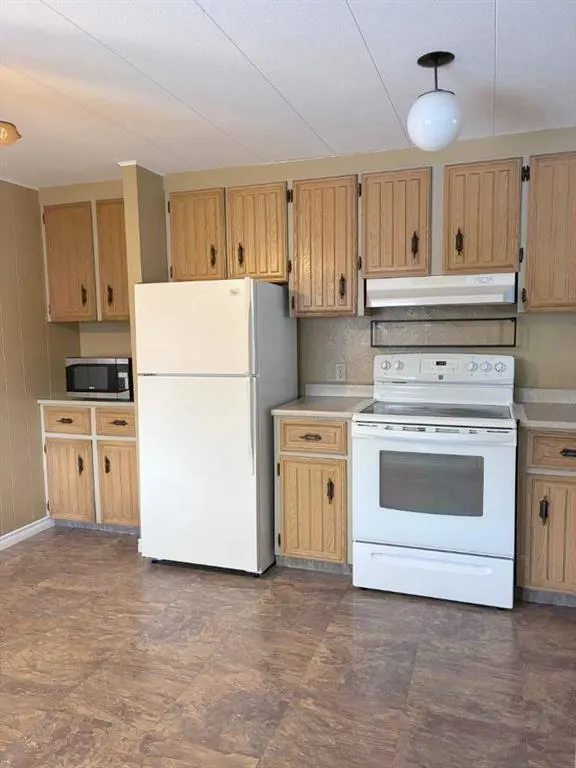 6940 63 Avenue #671
