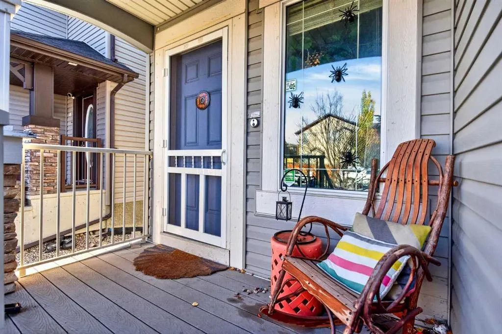 322 Kingsbury View SE