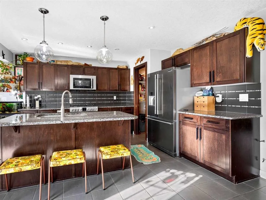 322 Kingsbury View SE