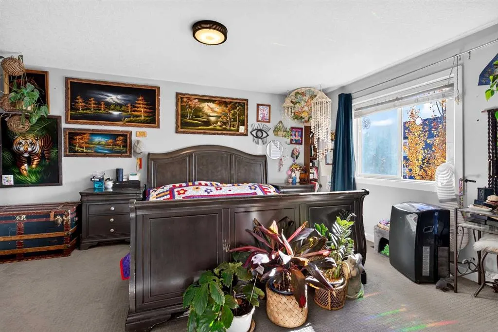 322 Kingsbury View SE