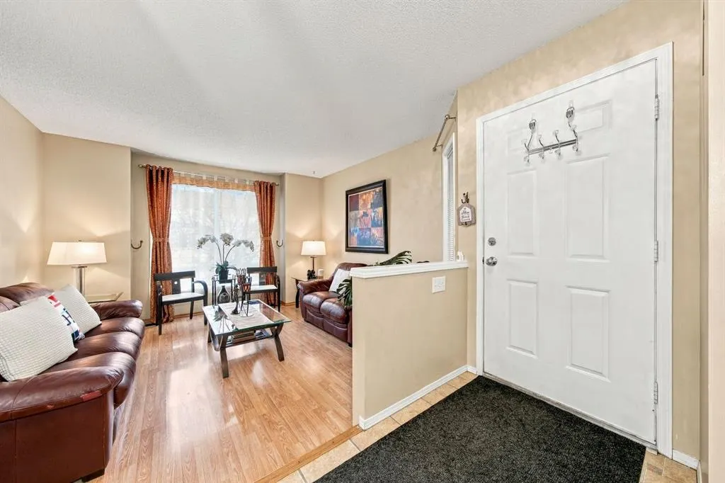 120 Millrise Close SW