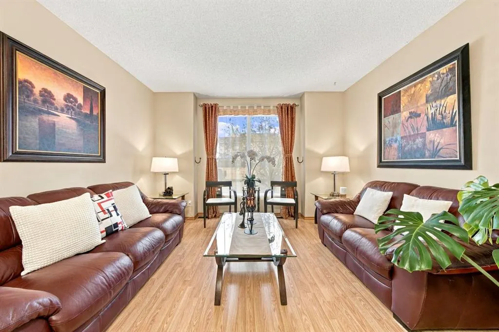 120 Millrise Close SW