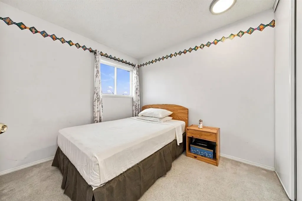 120 Millrise Close SW