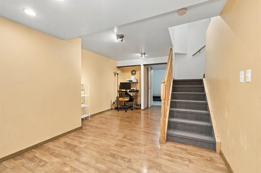 120 Millrise Close SW