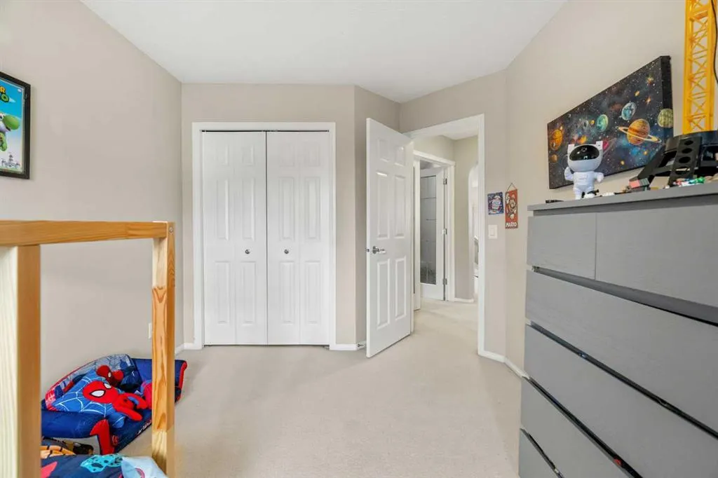 216 Silverado Range Heights SW
