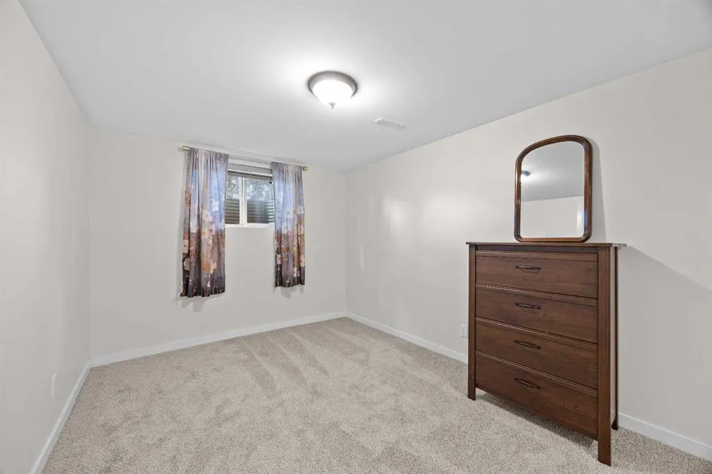 30 Gateway Drive SW