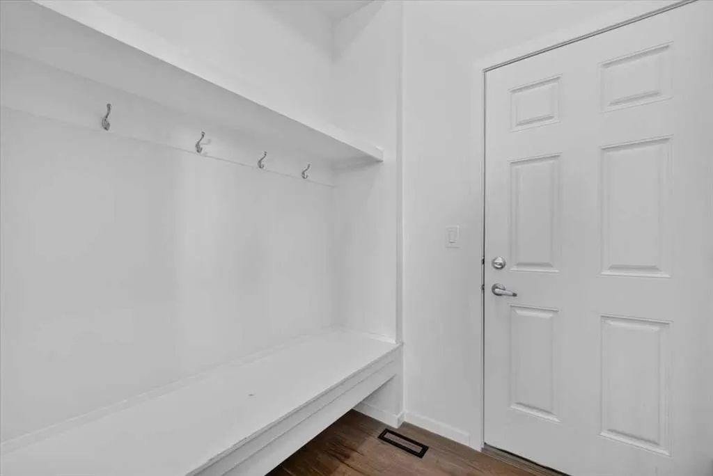144 Carringham Way NW