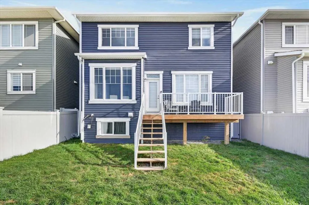 144 Carringham Way NW