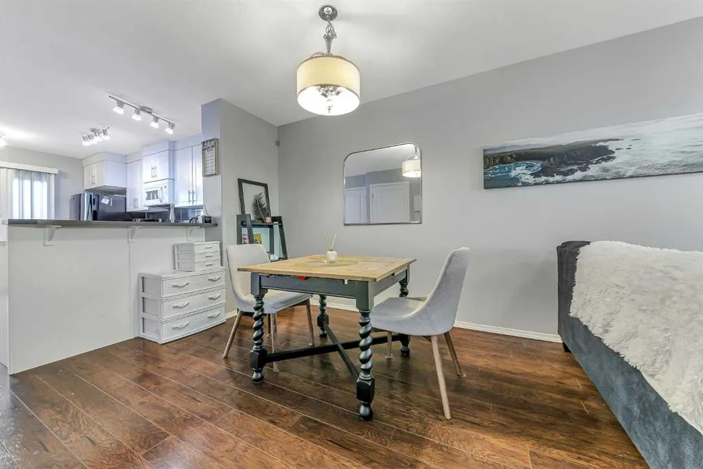 339 Viscount Drive #302