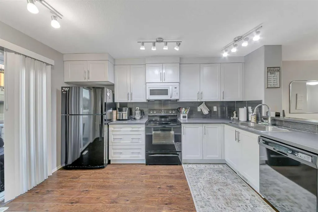 339 Viscount Drive #302