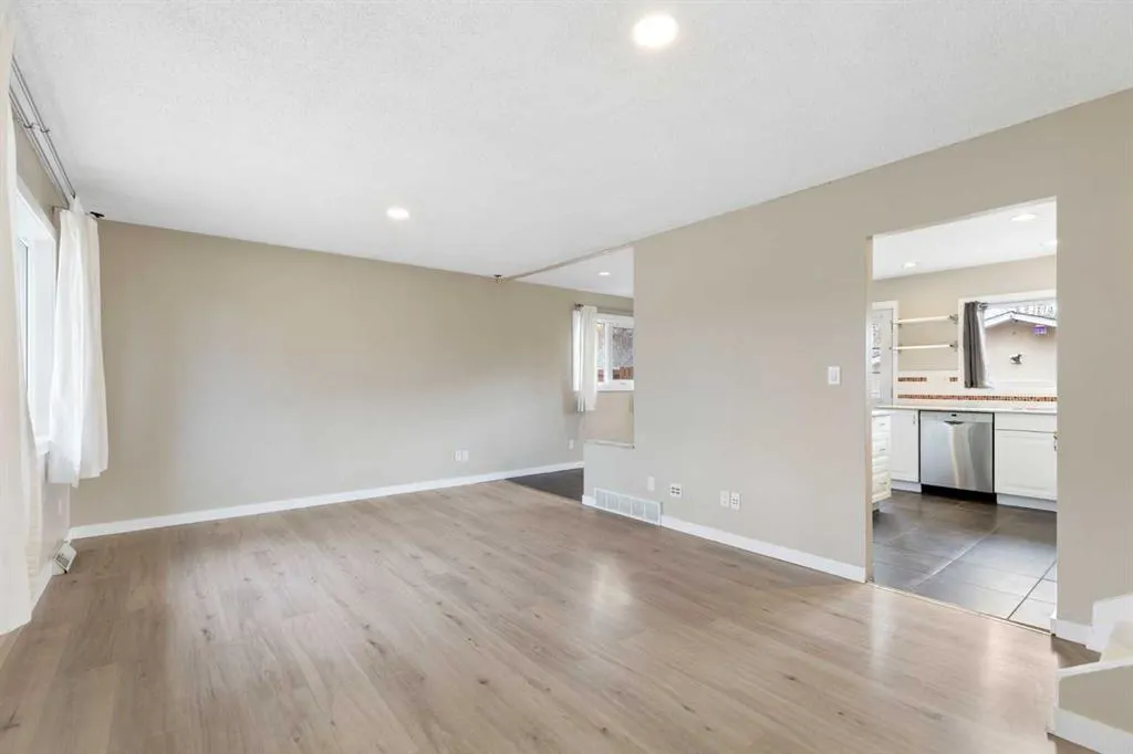 103 Franklin Drive SE