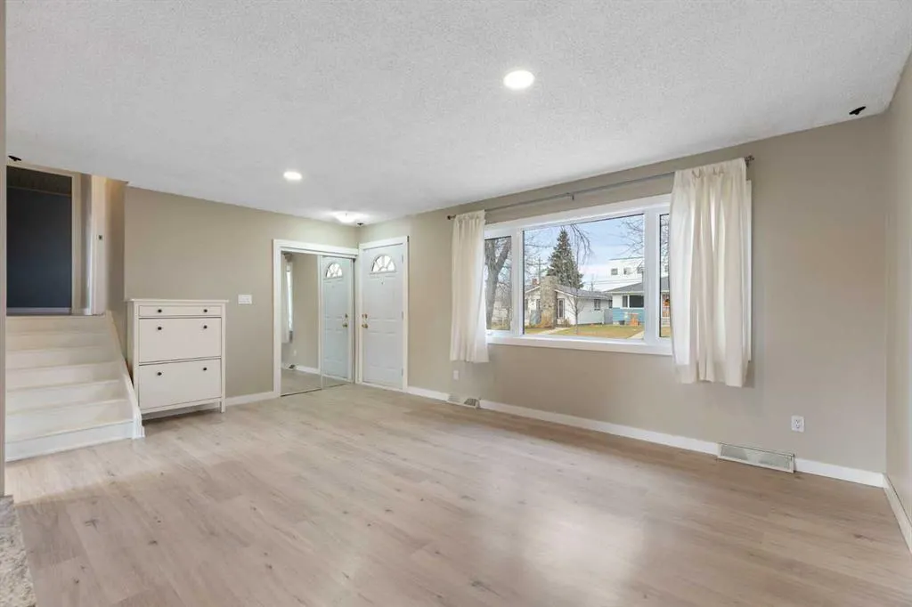 103 Franklin Drive SE