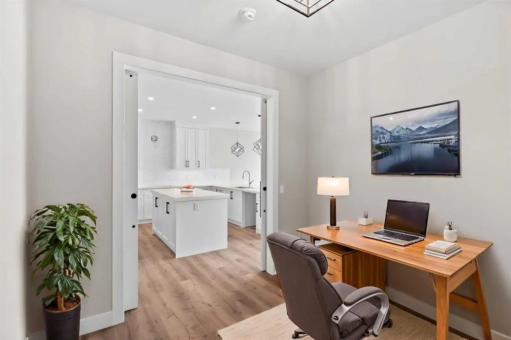 160 Vantage Drive